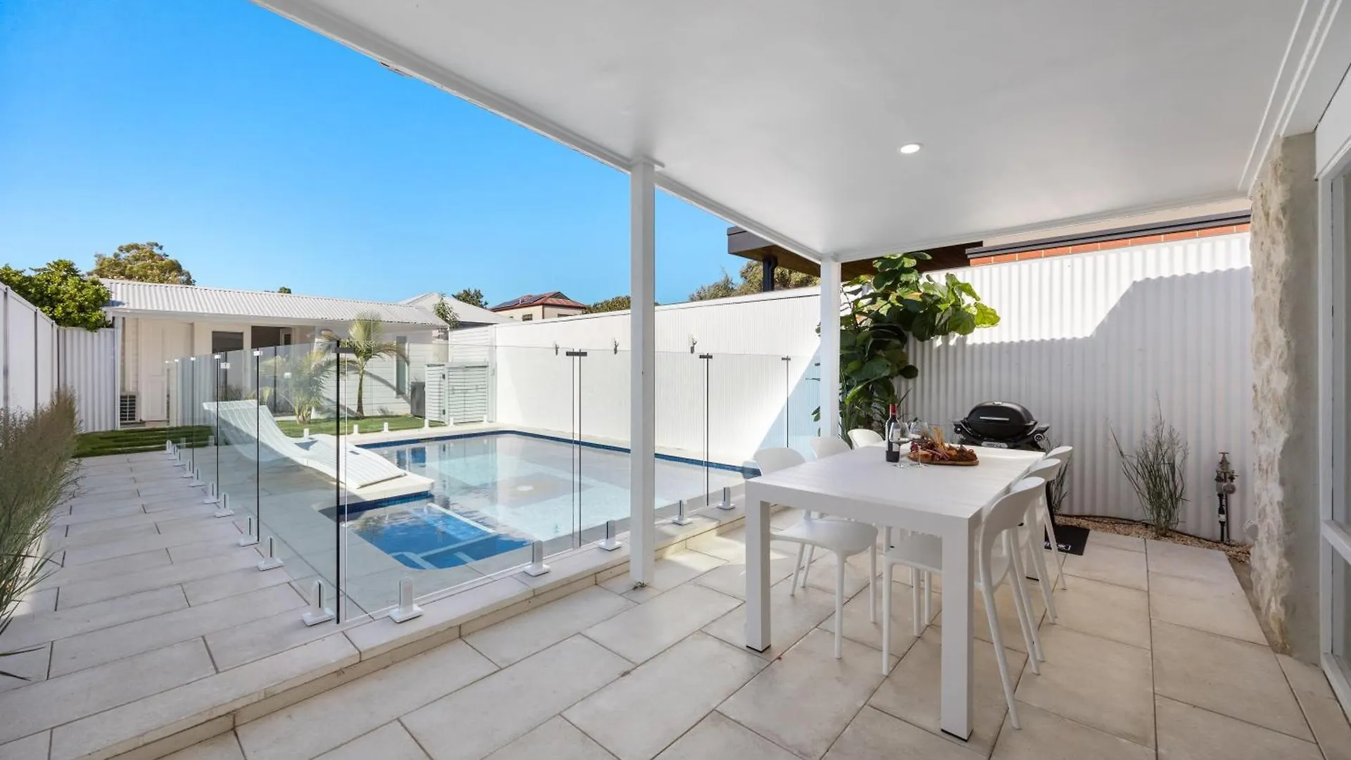 Parkside Pool Retreat - 3Br, Parking, Wi-Fi Apartment Unley