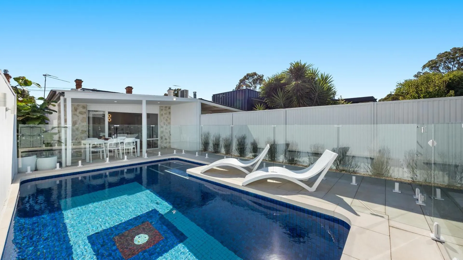 Parkside Pool Retreat - 3Br, Parking, Wi-Fi Apartment Unley
